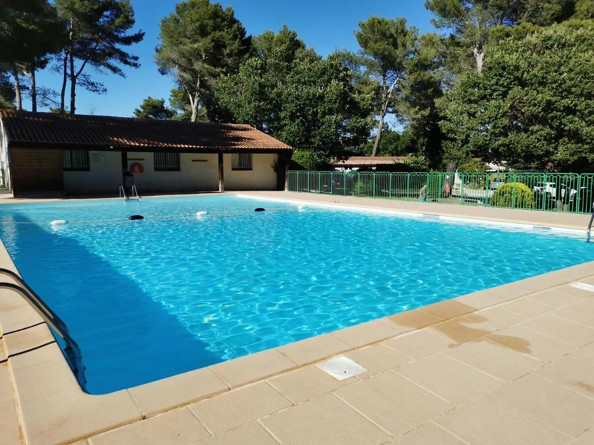 Camping Les Arbouses Mobil Home 6 A 8 Personnes Climatise Barbecue Terrasse Le Castellet  0*, Le Castellet (Var) France