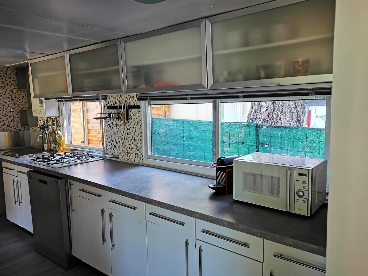 Holiday park Camping Les Arbouses Mobil Home 6 A 8 Personnes Climatise Barbecue Terrasse Le Castellet  France