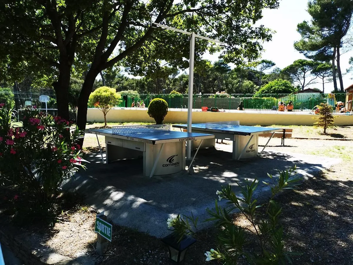 Camping Les Arbouses Mobil Home 6 A 8 Personnes Climatise Barbecue Terrasse Le Castellet  Holiday park Le Castellet (Var)