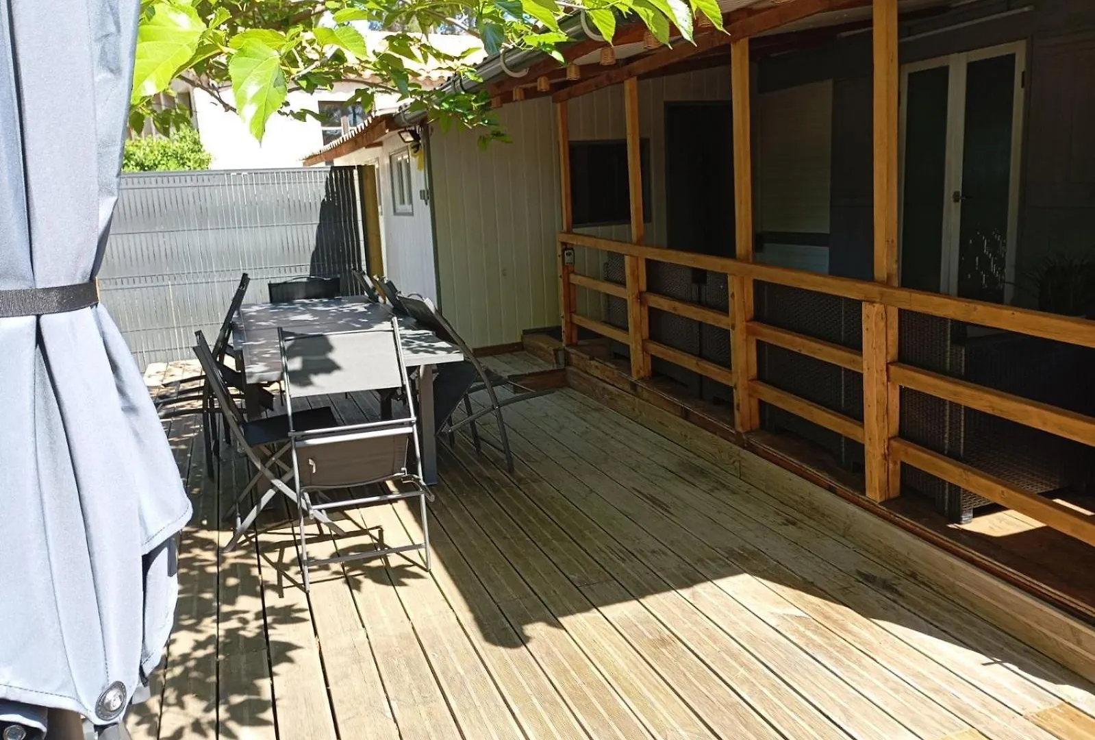 Camping Les Arbouses Mobil Home 6 A 8 Personnes Climatise Barbecue Terrasse Le Castellet  France